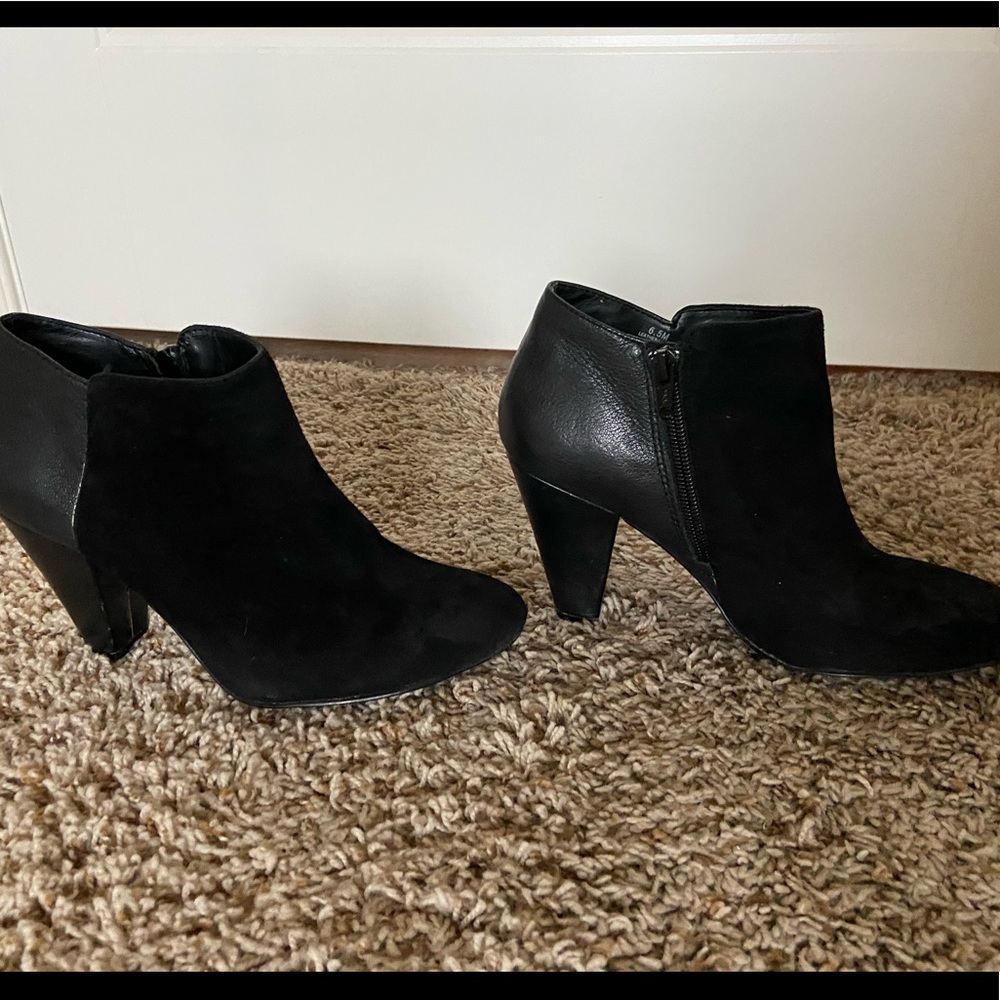 Gianni Bini Booties